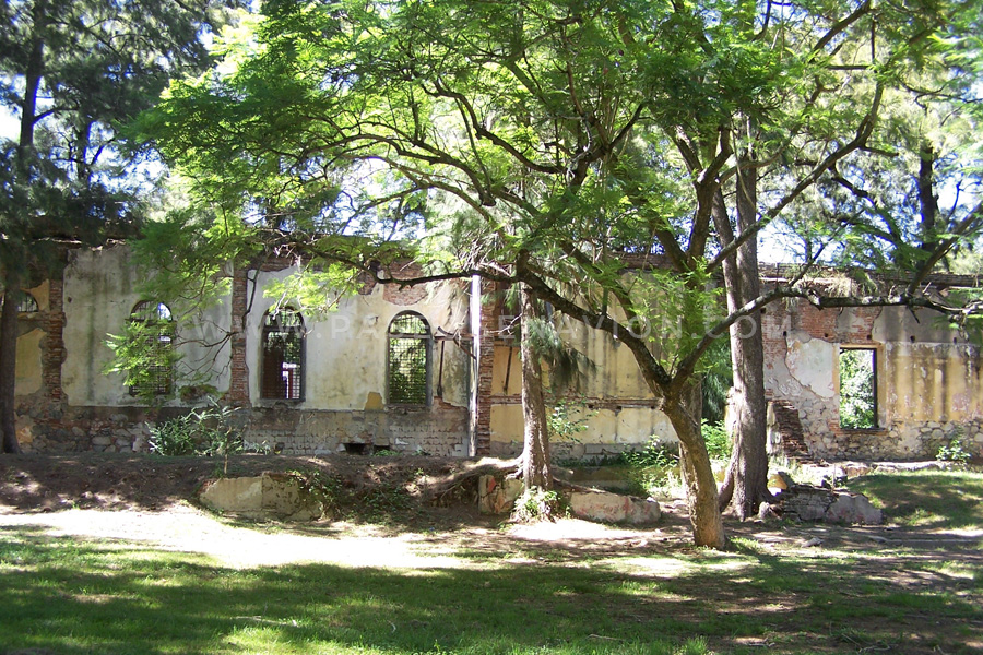 Old prison at Martn Garca